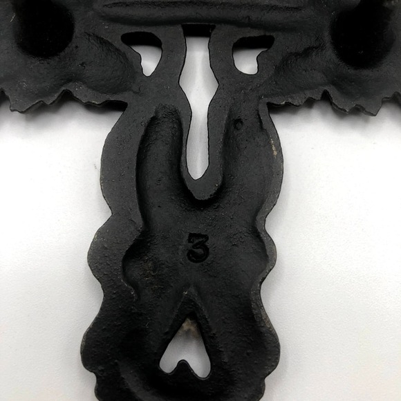 Vintage Hand-Painted Iron‎ Trivet - Picture 5 of 6